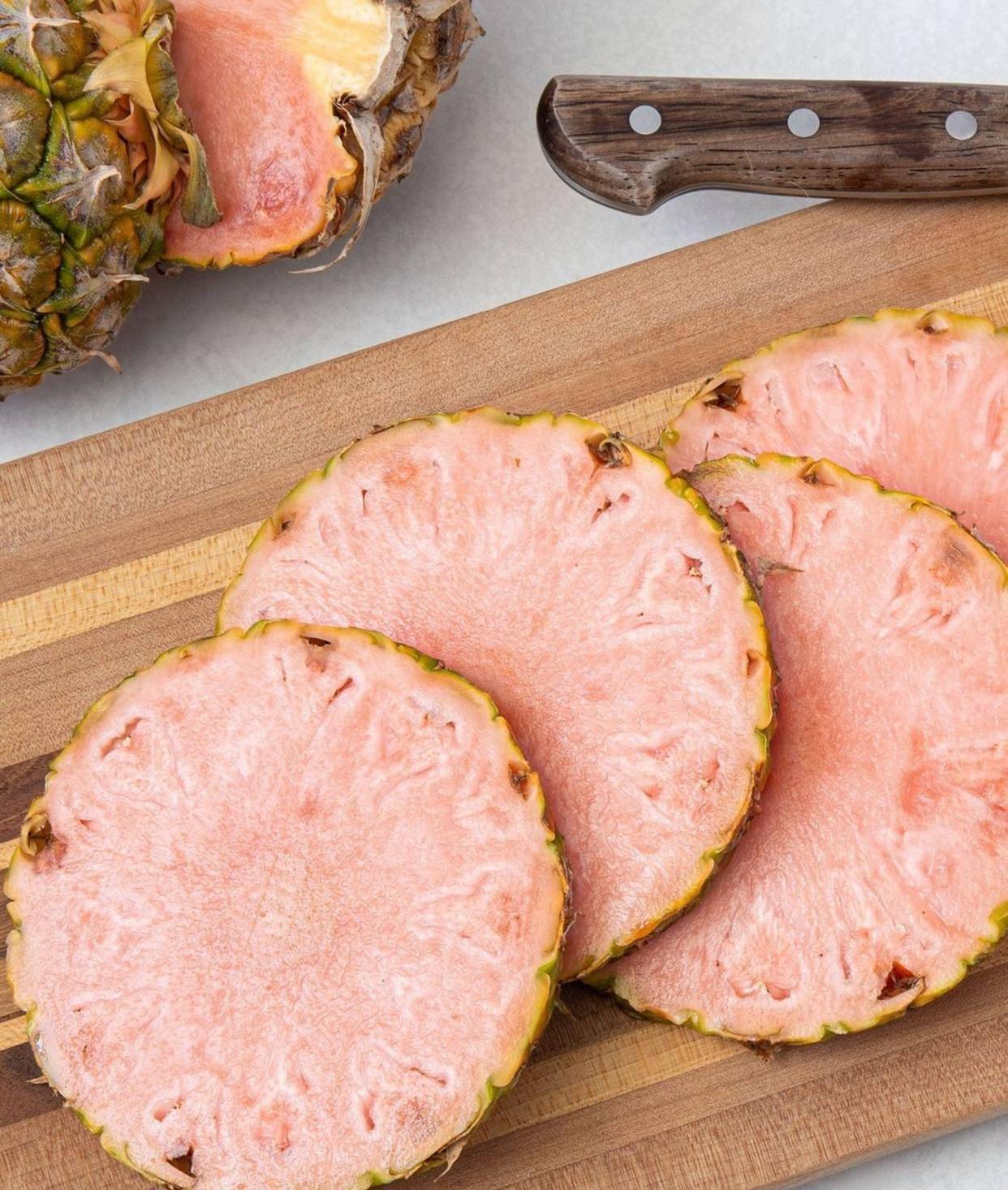 饮食热话新品种粉红菠萝欧美爆红网友大赞口感更甜更多汁