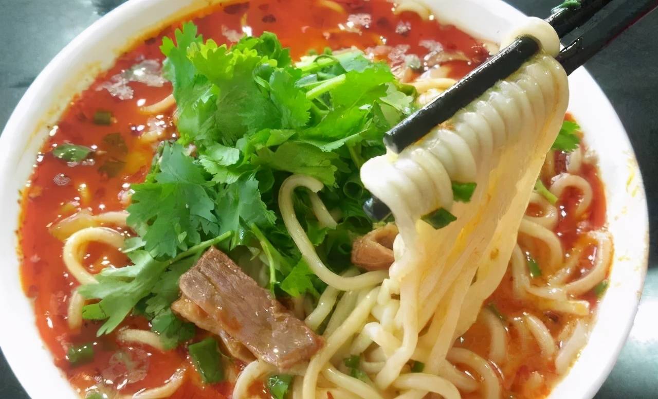 羊肉面洋芋嚓嚓拼三鲜抿节横山羊肉收藏起来快去打卡吧!