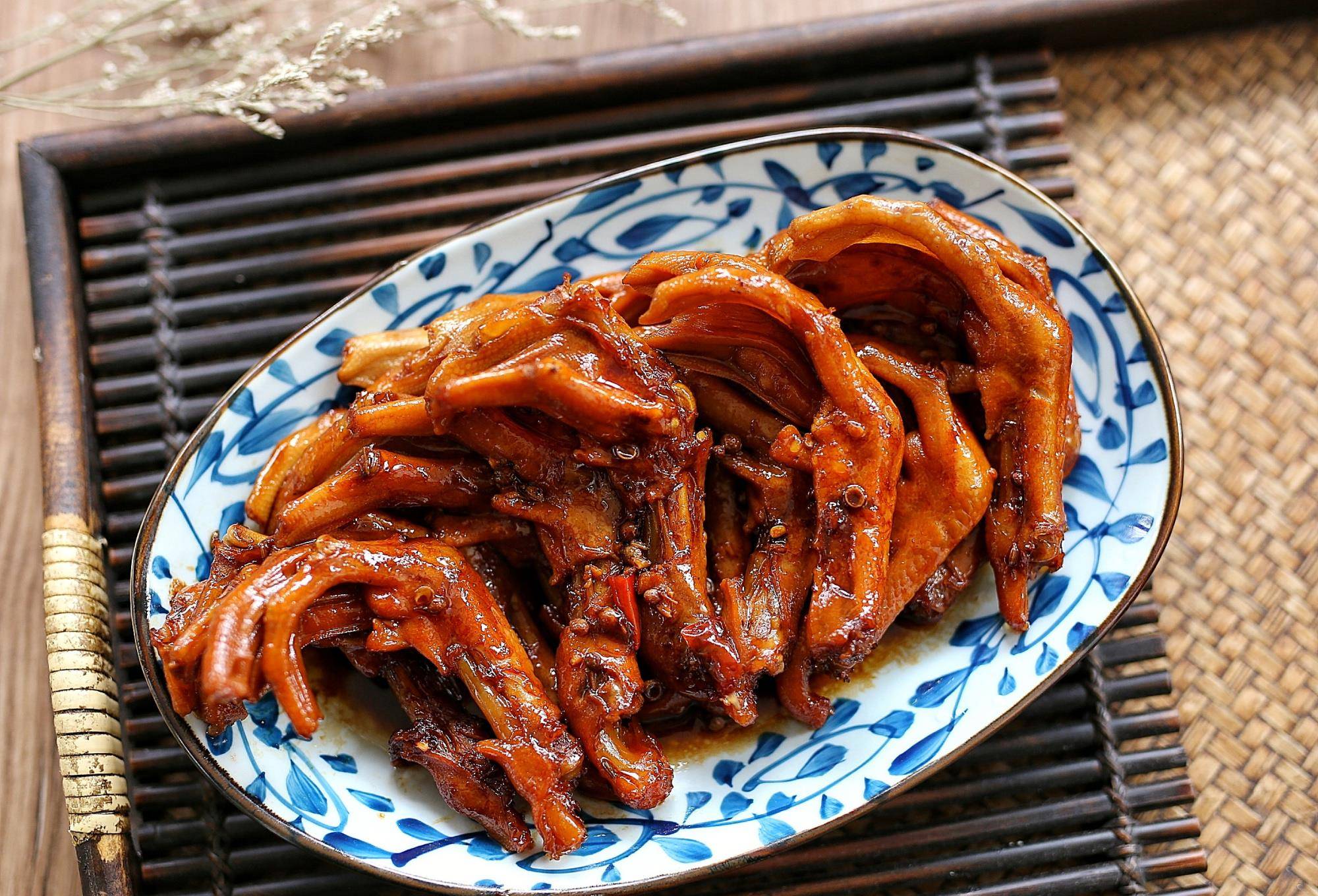 原创学会卤鸭掌这做法再也不用买用料制作讲解详细学到就是赚到