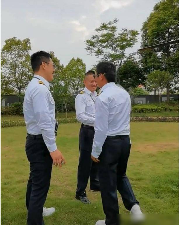 王宝强抛弃冯清换新女友?离开马蓉后他真是艳福不浅!