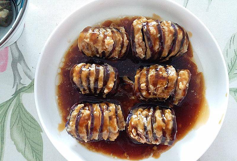 原创茄子别再炒着吃,大厨教你超好吃的茄夹肉,荤素搭配解馋又下饭