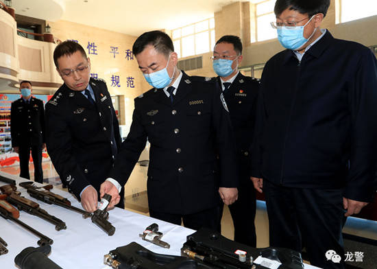 黑龙江副省长李毅深看望慰问一线民警辅警