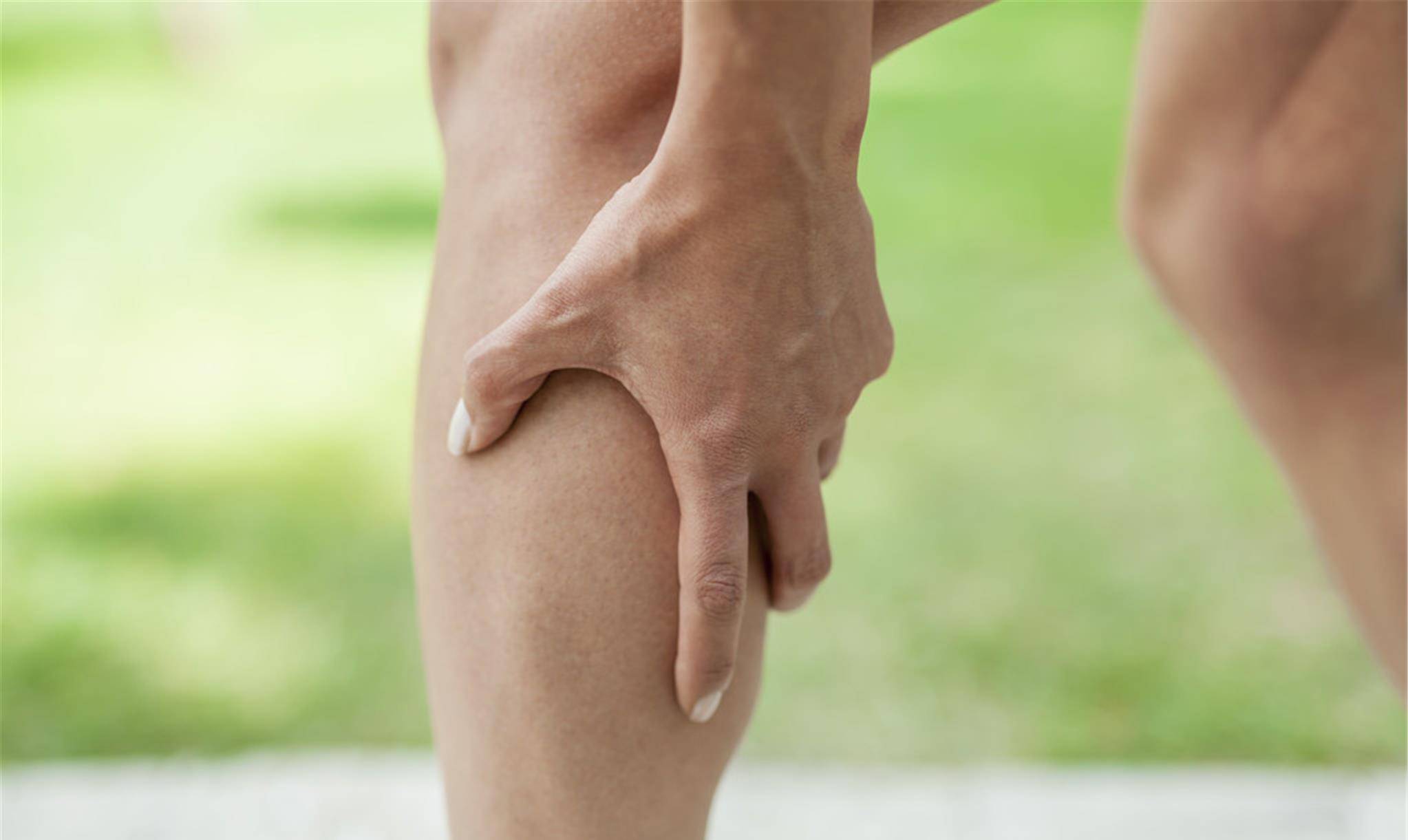 孕期腿抽筋是缺钙吗 孕晚期腿抽筋是缺钙吗