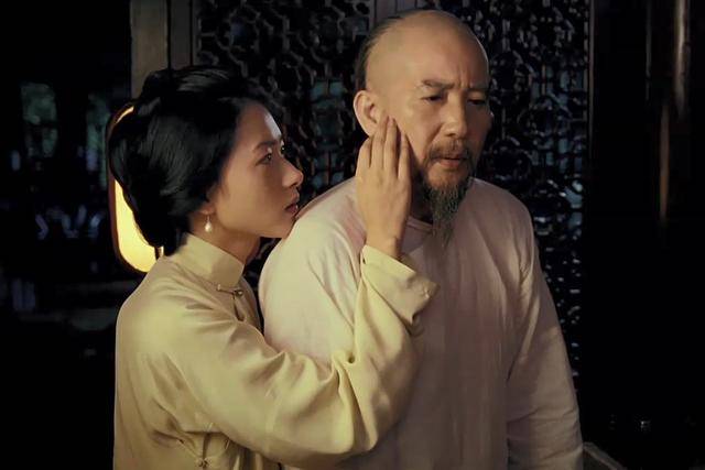 钱谦益比柳如是整整大了36岁,这种老夫少妻的婚姻在古代很常见,而且