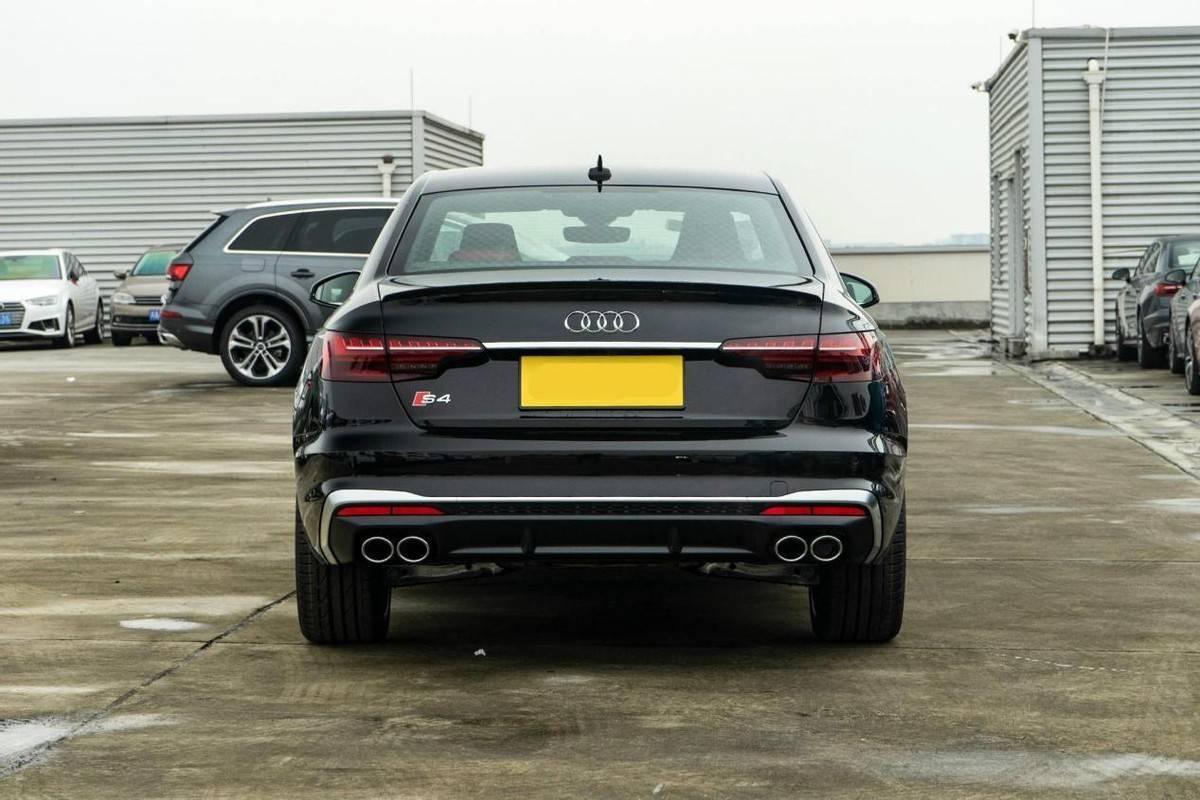 奥迪也有接地气的6缸豪车配置quattro四驱47秒破百名为s4