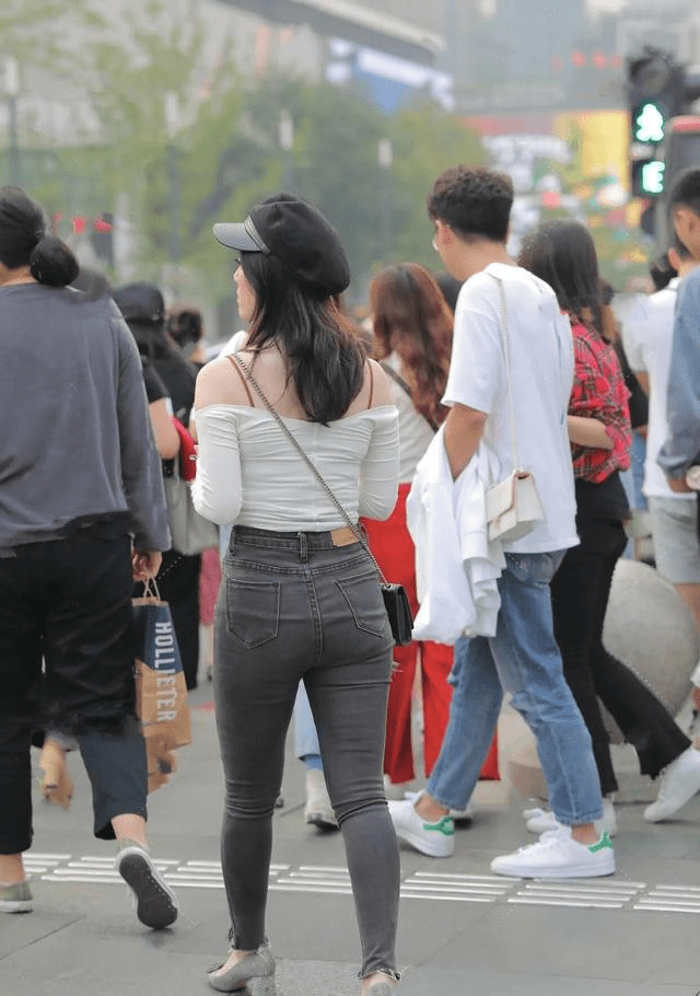 "烂大街"的牛仔裤,遇到"腿粗"同样要慎重,教训还不够吗?
