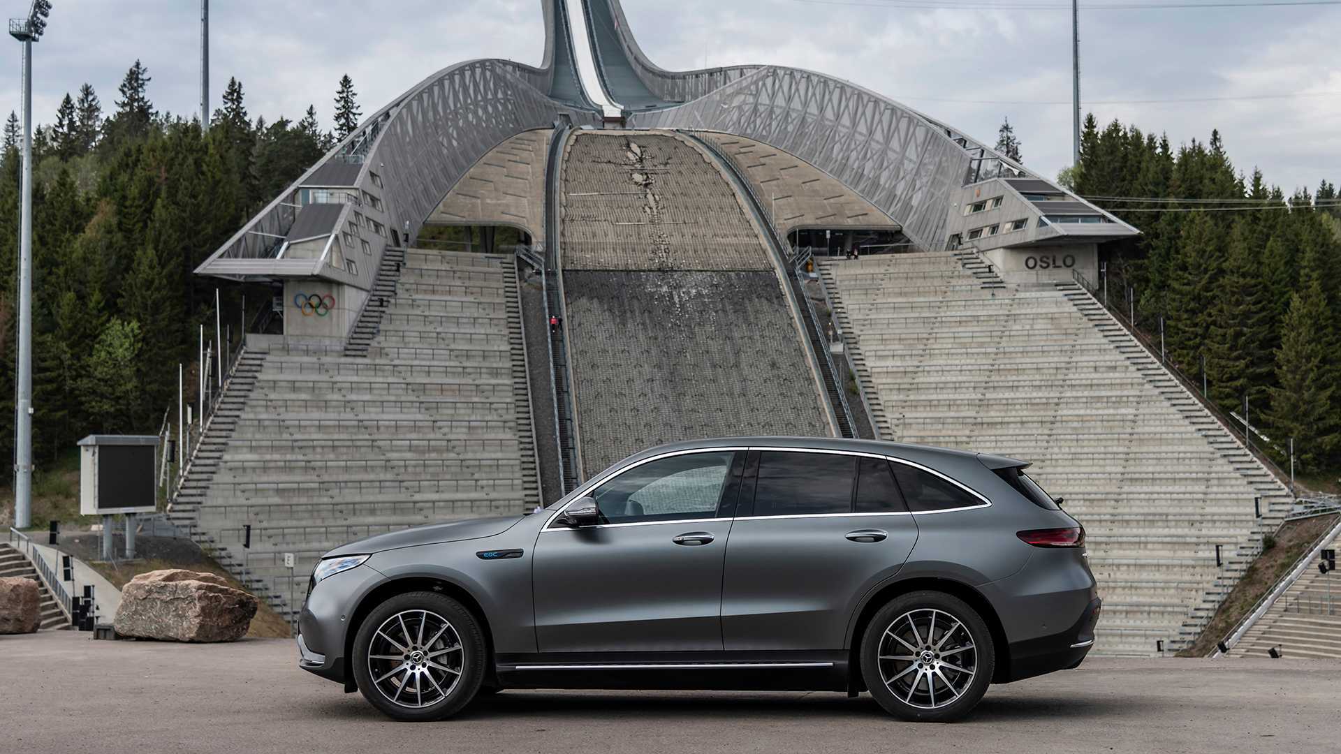 2021款奔驰eqc上市4998万起配置升级