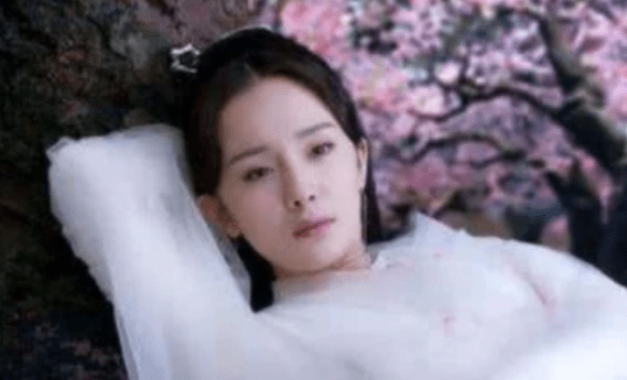 狐后也是女上神 为什么白浅成为四海八荒的唯一女上神 让人泪目 功力