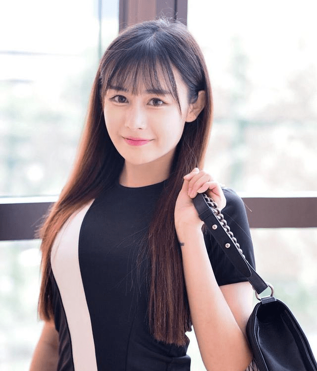 马来西亚美少女【翁依玲】,被誉为"槟城之花"