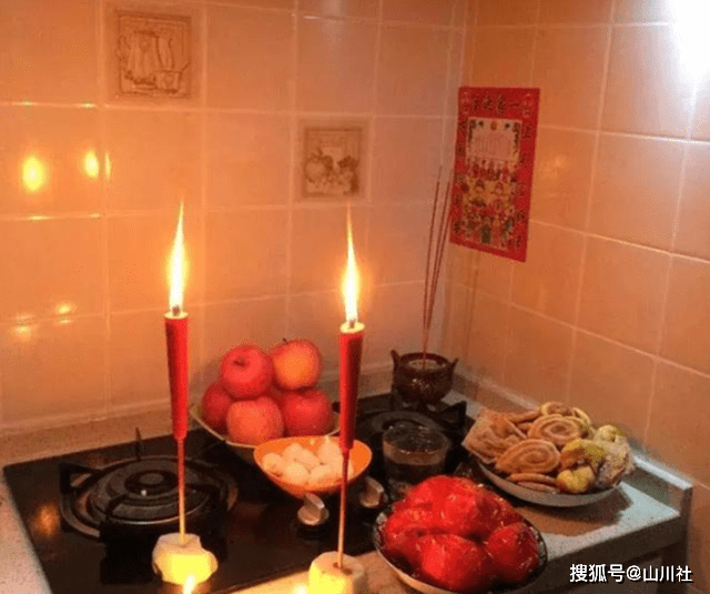 原创灶王爷形象怎由“美男子”变成了“黑脸男”？至今其地位无可替代
