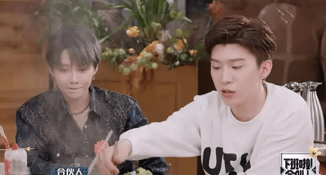 刘雨昕范丞丞又一次合作站一起时身高差亮了还以为是眼花了