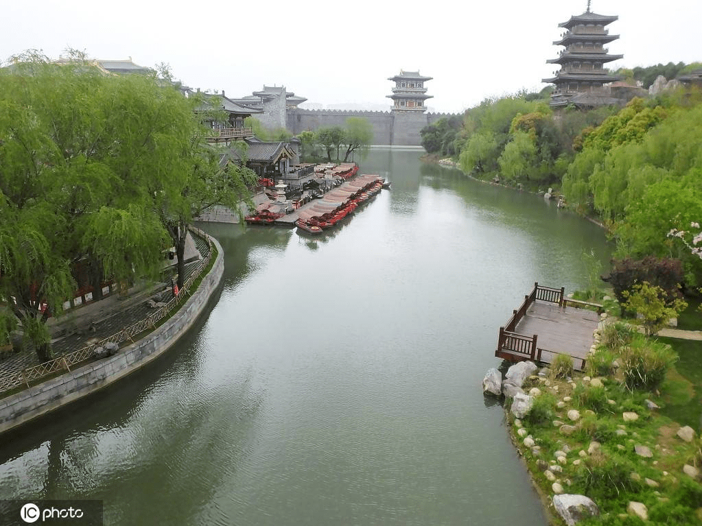 湖北襄陽:仿古建築群唐城掠影