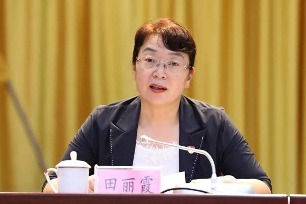 东方市作风整顿建设年动员部署会召开