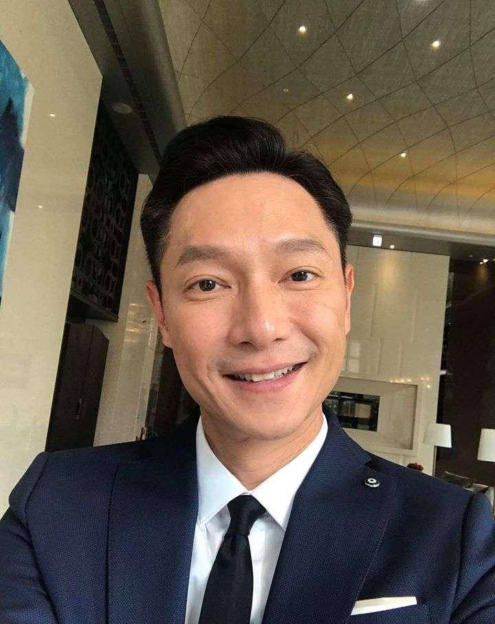 原创恭喜谢祖武儿子考入大学戏剧系18岁身材高大帅气不输老爸