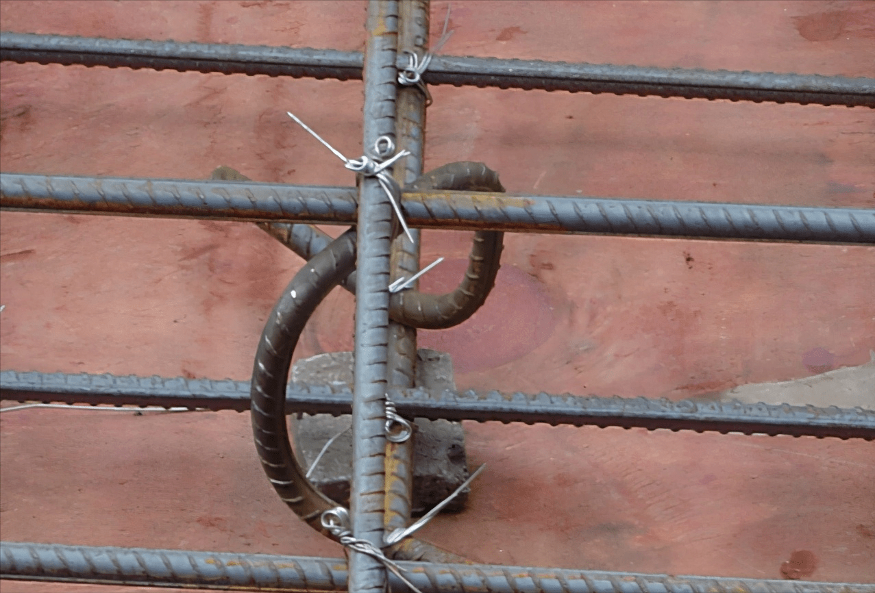 钢筋尺寸定位和保护层的标准化做法现场就是这么干