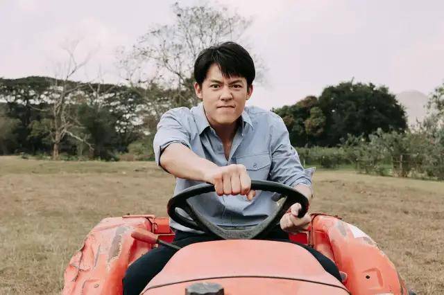 高颜值泰剧《直到天空迎来太阳》mark和kao的cp感真的绝!_bg