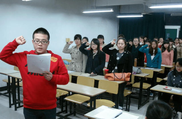 a1b6b5f92bdf4373bac8f78ff62bca82.png