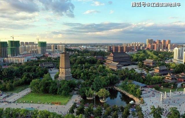 辽阳八大名胜古迹彰显了辽阳古城的底蕴，不愧为国家历史文化名城_白塔