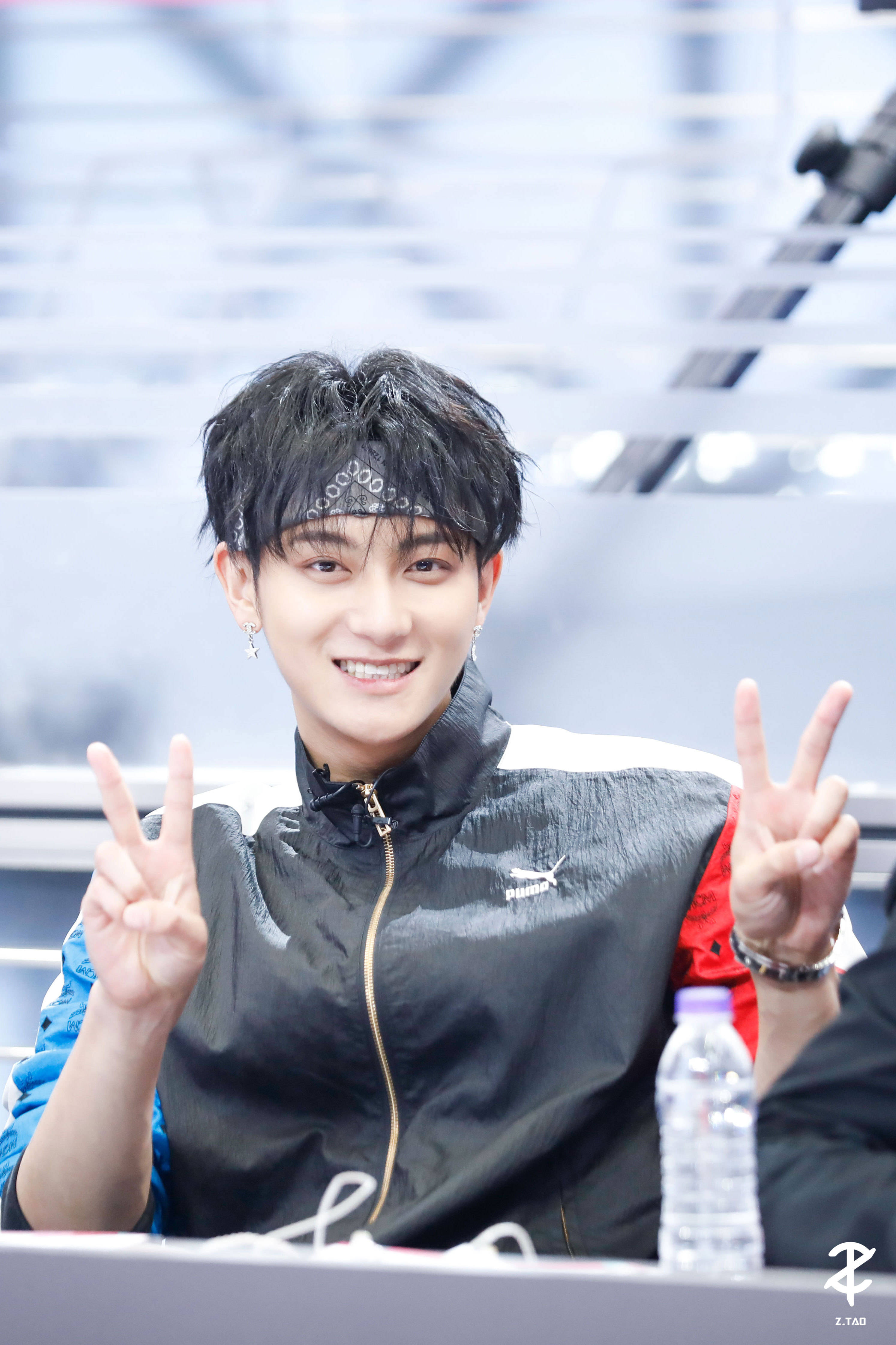 原创黄子韬张允恩恋情疑似曝光众多同款被扒这是实锤了吧