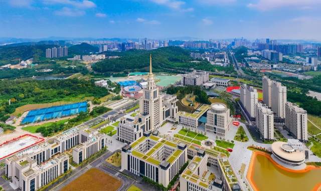 深圳音乐学院今年将招首批本科生著名作曲家叶小纲出任院长