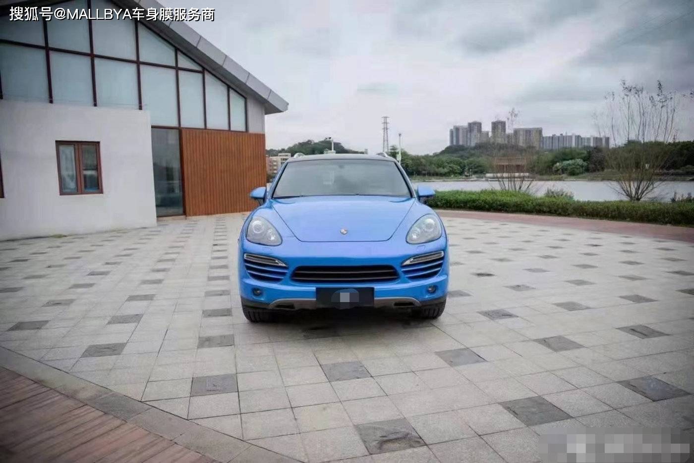 保时捷卡宴换色竞速蓝蓝到深处分外醉人