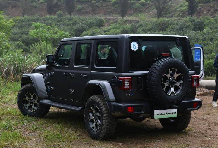 曾梦想仗剑走天涯jeep新车来了拥有760mm涉水深度