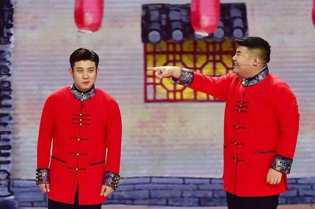 卢 鑫(膀胱经人)张玉浩(肾 经人)沈 腾(胃经人)马 丽(胃经人)贾玲