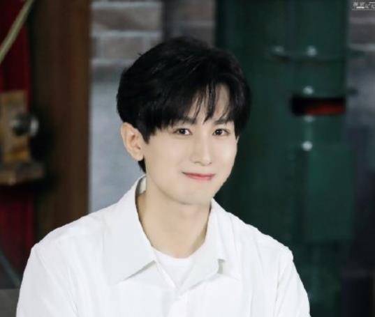 跑男成毅是哪期 81b52b52f2ab406fafb0cd7fd92e6e38.jpeg