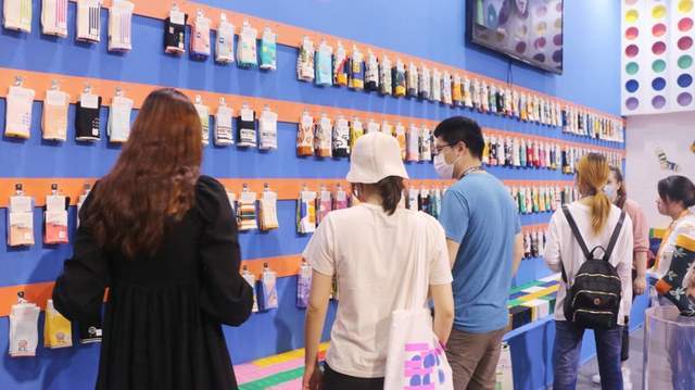 男士袜子品牌排行_中国男袜十大品牌排行榜(2)