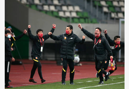 中国女足6月集结备战奥运 贾秀全:名单可能27或28人_比赛