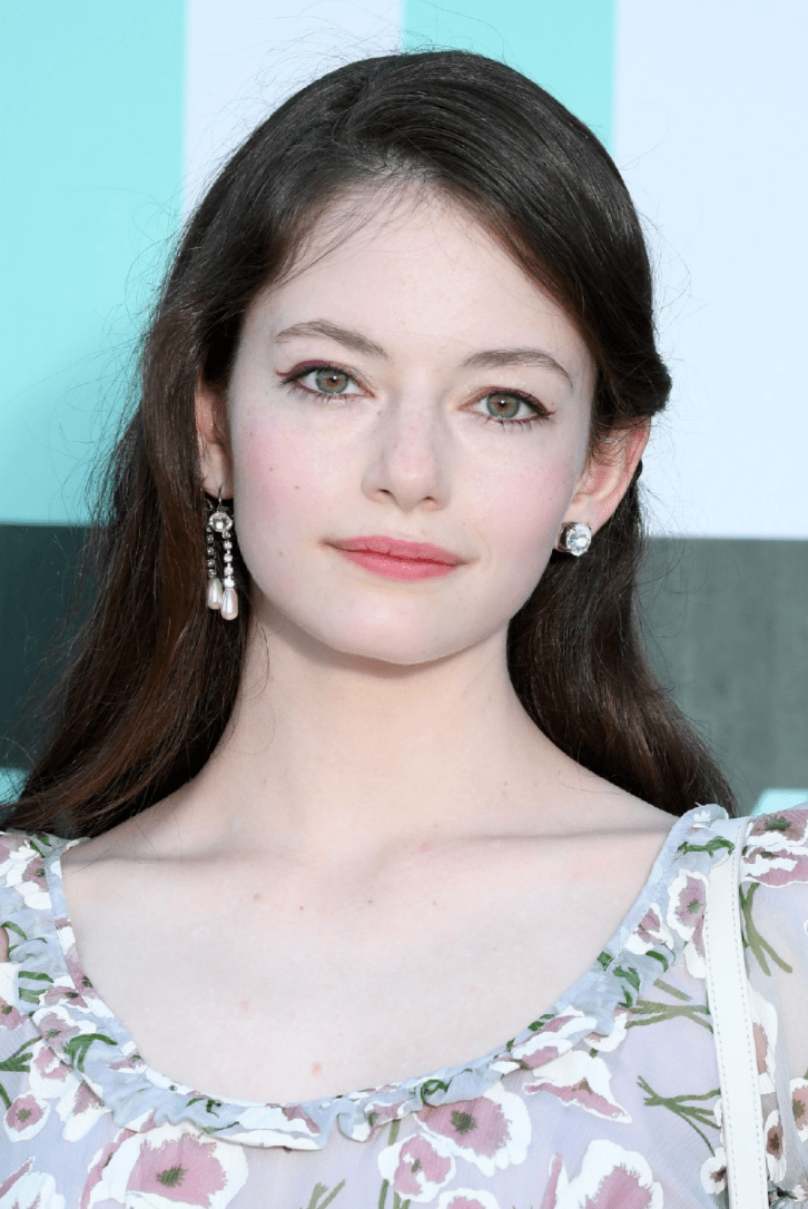 好莱坞95后小花比美网友除了安雅菜鸡互啄范宁也太显老了吧