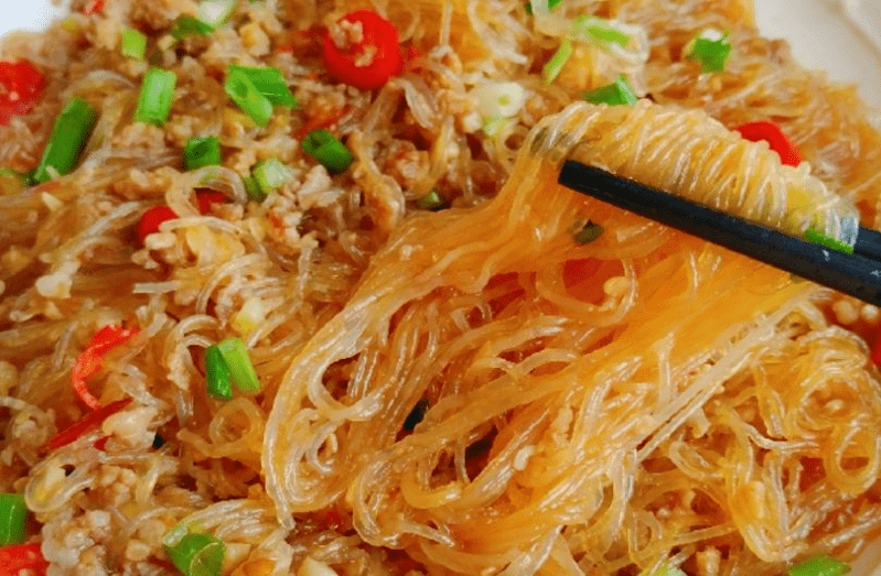 原创
5分钟快手菜!超下饭巨好吃的肉末粉丝