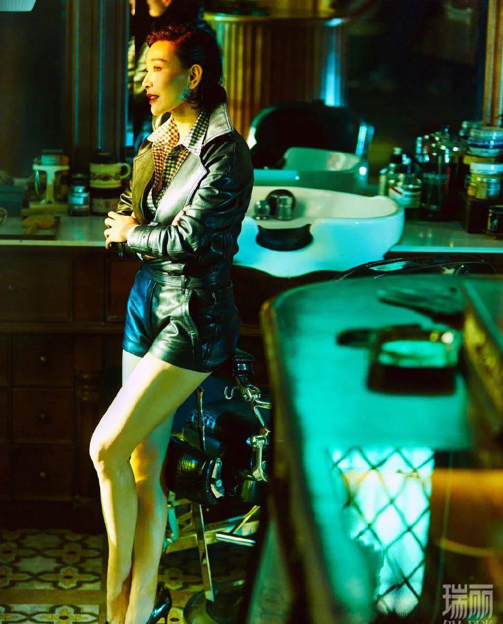 组图岁月不败温柔美人女星陈冲杂志写真大片