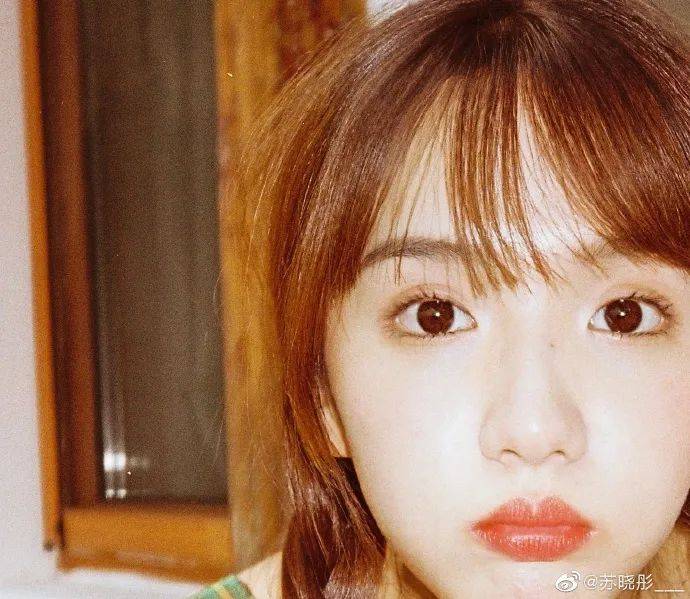 原创98年北影小花苏晓彤成娱乐圈第一甜妹了98年身材气质碾压