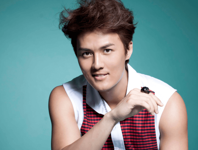 原创相恋四年拒绝何超莲吴克群给出的理由荒唐至极却让人称赞