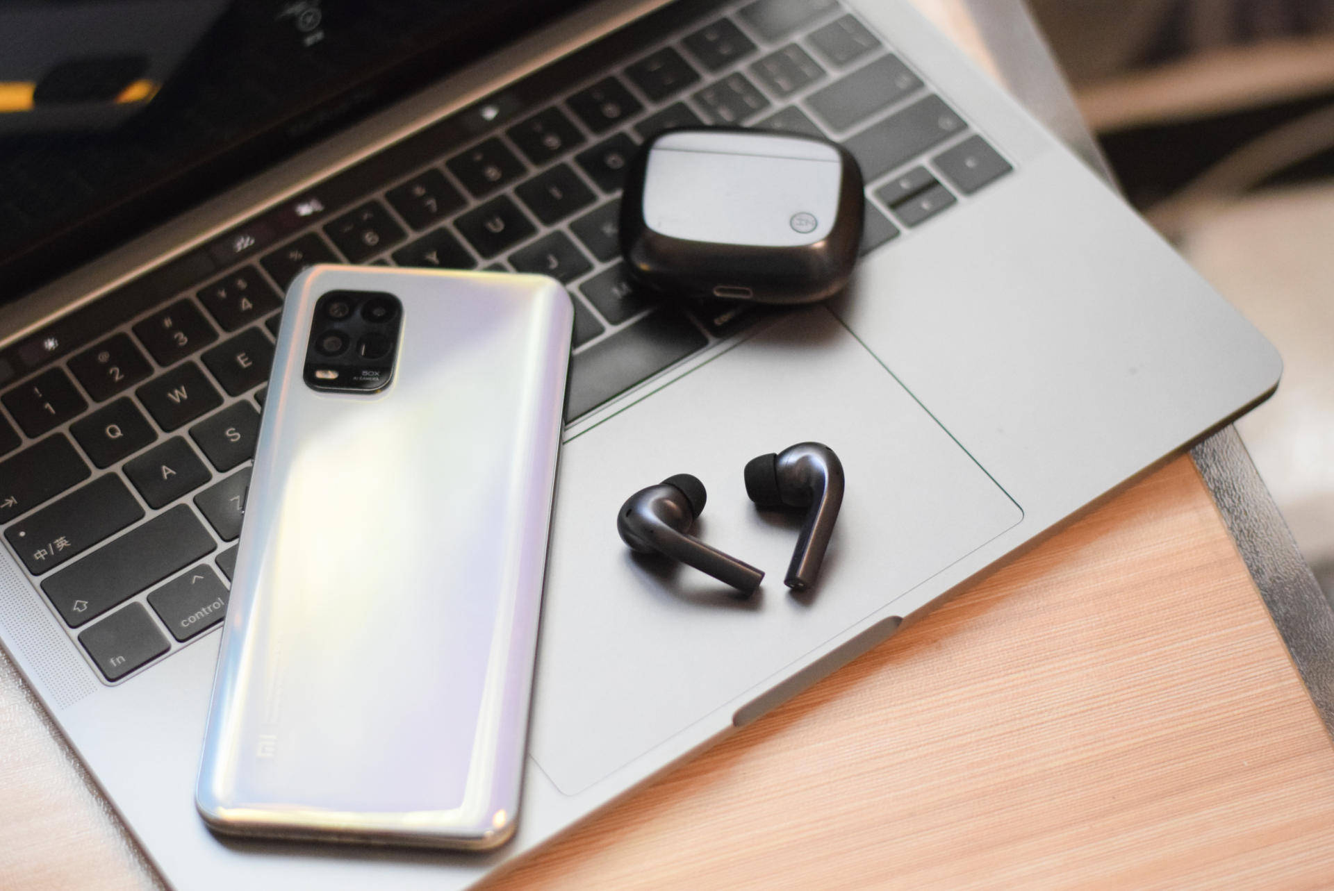 原创紫米真无线降噪耳机评测!不到四百元的耳机,降噪效果让人惊喜