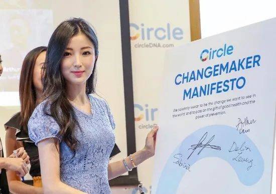 另外,便是陈可欣自身原因了,有爆料说,陈可欣根本不爱孟雨晴.