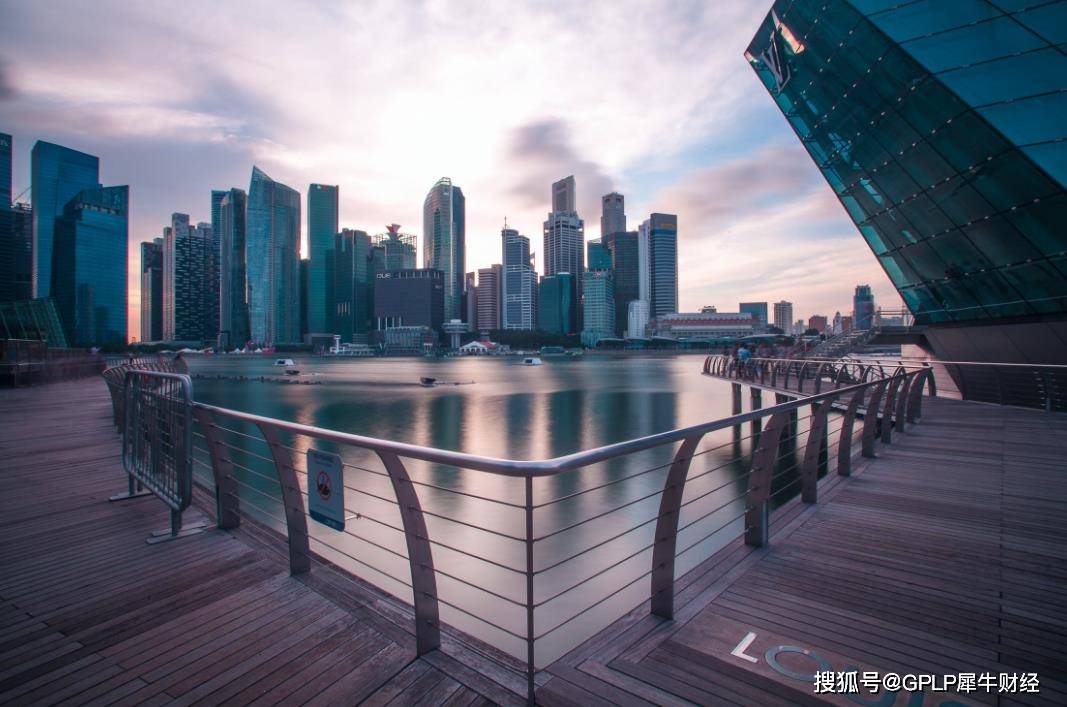招商银行26年“女将”离任 曾窗口期违规交易