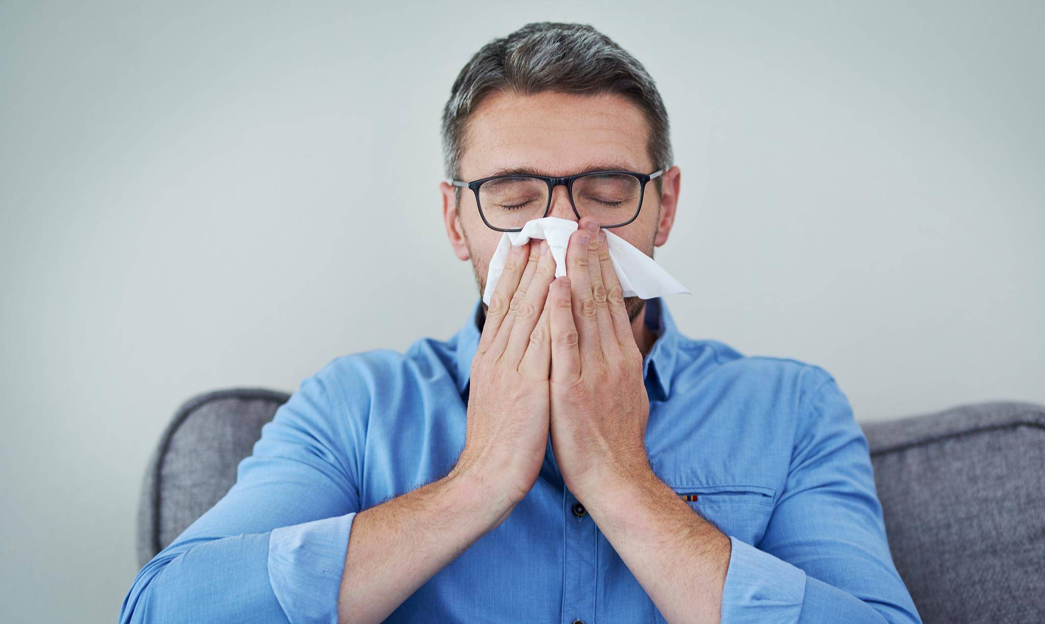 咳的痰可以吞下去吗 一招去除喉咙里的痰