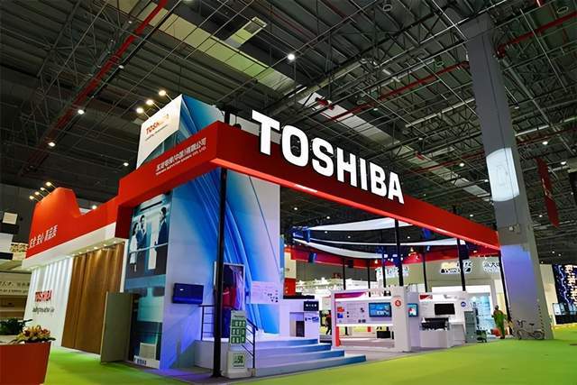 东芝遭遇野蛮人,日本顶级豪门十年大溃败