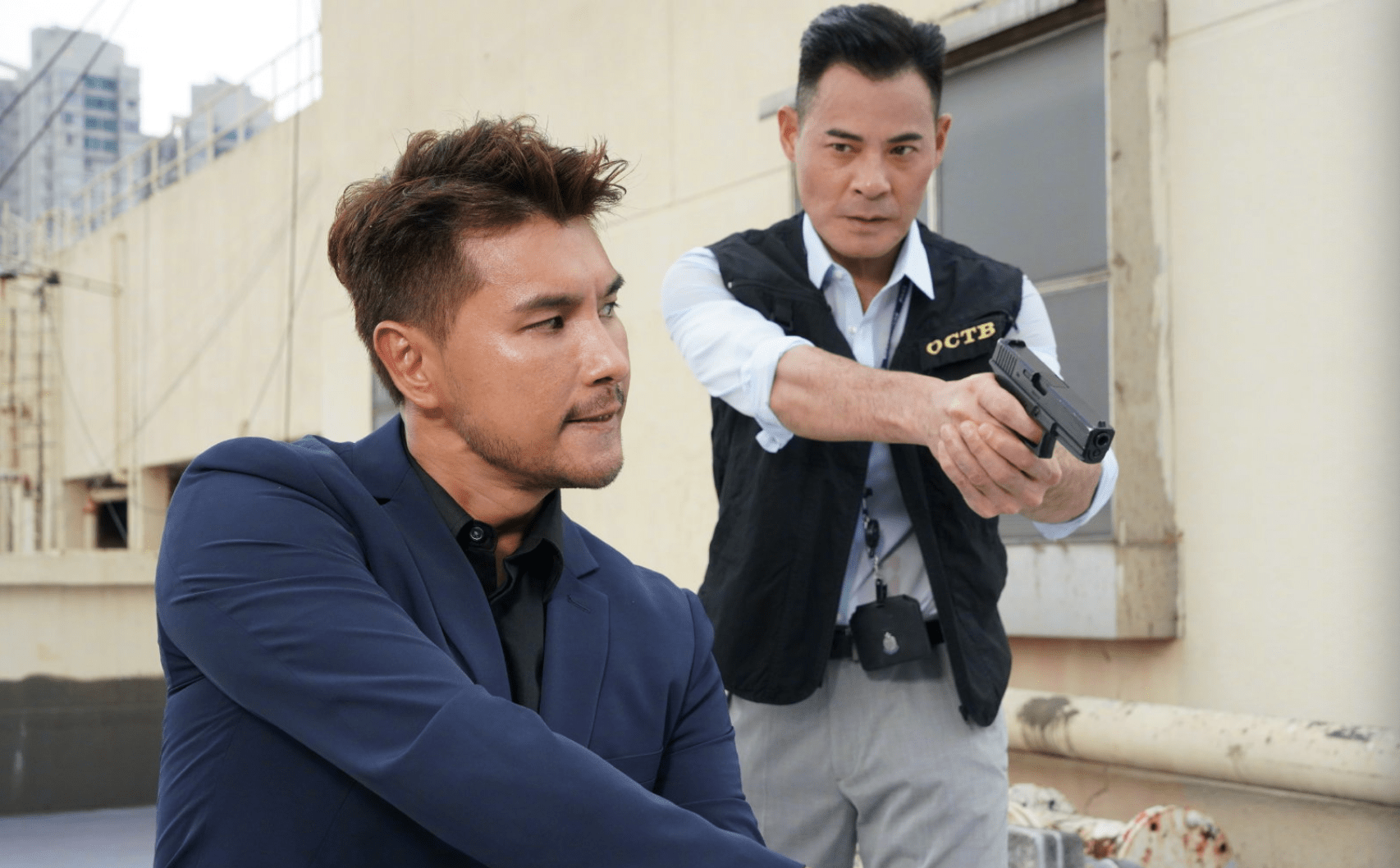 绑架案犯人懂机械会开船还能搞装修,香港警匪剧内卷这么严重了?