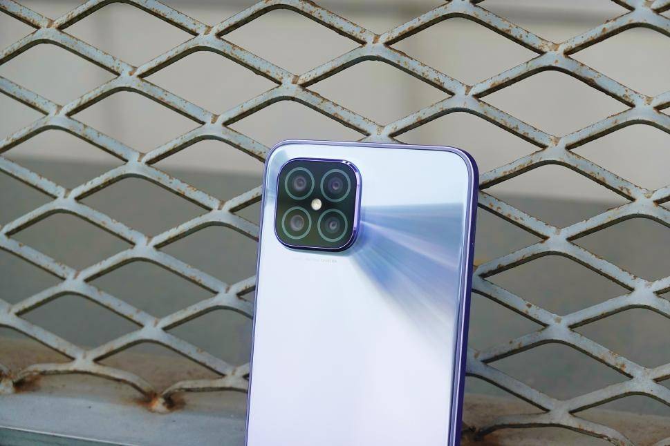 荣耀play5评测:轻薄手感 66w超级快充_手机