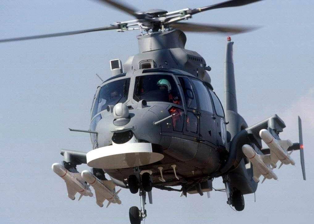 “黑豹”直升机到底哪好？全机结构采用复合材料吊，能外吊1600千克物资_侦察