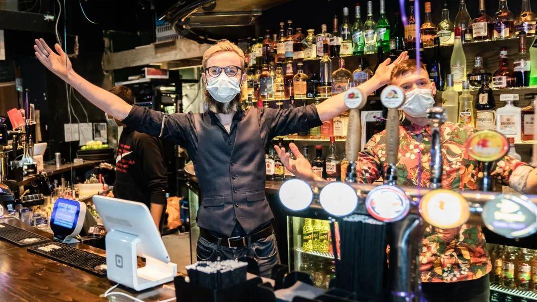 英国重新开放旅行政策_英国最后阶段解封计划详情公布_英国交通部信号灯系统入境要求