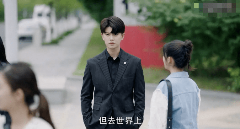 《蜥蜴先生》扑街,任嘉伦角色设定难逃悬浮命运,编剧长点心!