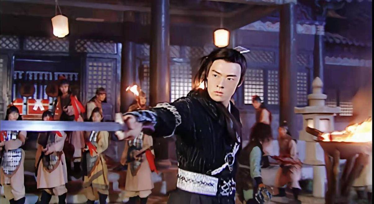 剧抛脸觉醒年代张桐还饰演七仙女黑鹰宝藏角色有点多