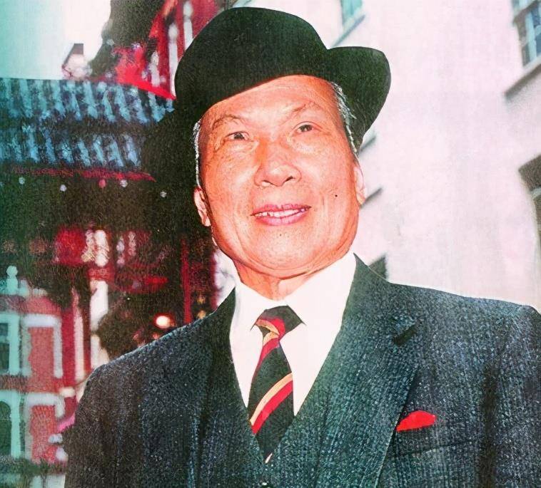 虽然曹达华最后全部身家都给了何鸿燊,但是两个人的关系还是蛮不错的