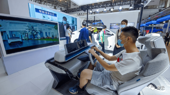 机器人|智能科技展上，这些“黑科技”亮了！