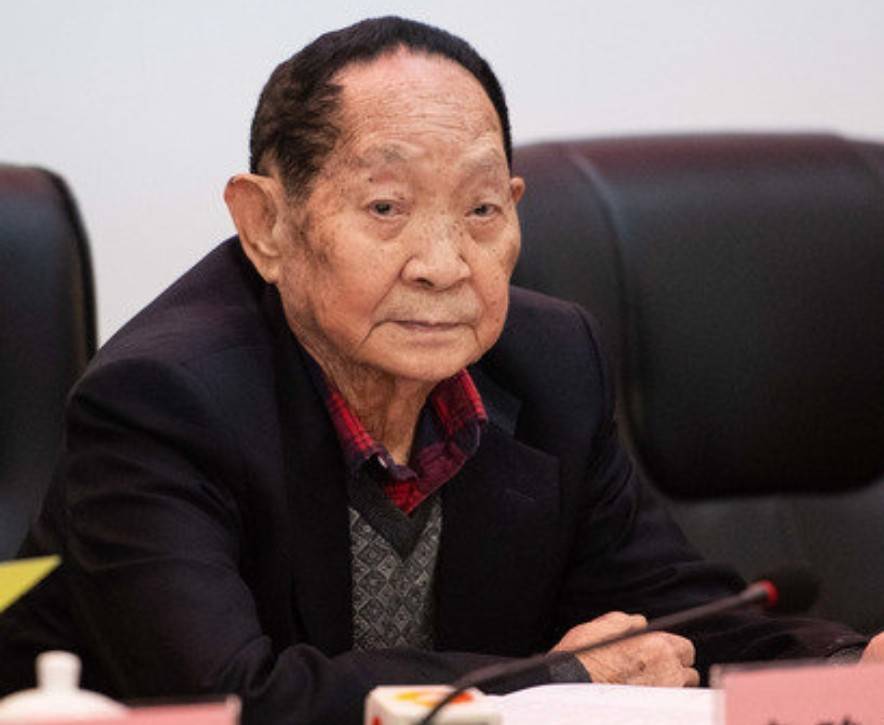 故宫博物院原副院长杨伯达逝世享年94岁三天痛失四位伟人