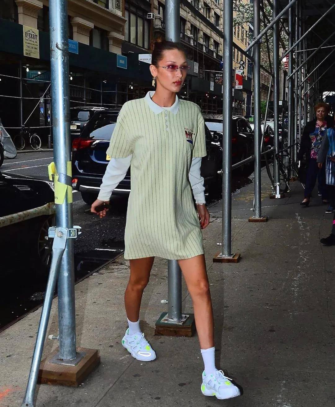 原创能把polo衫穿好的姑娘才叫时髦啊